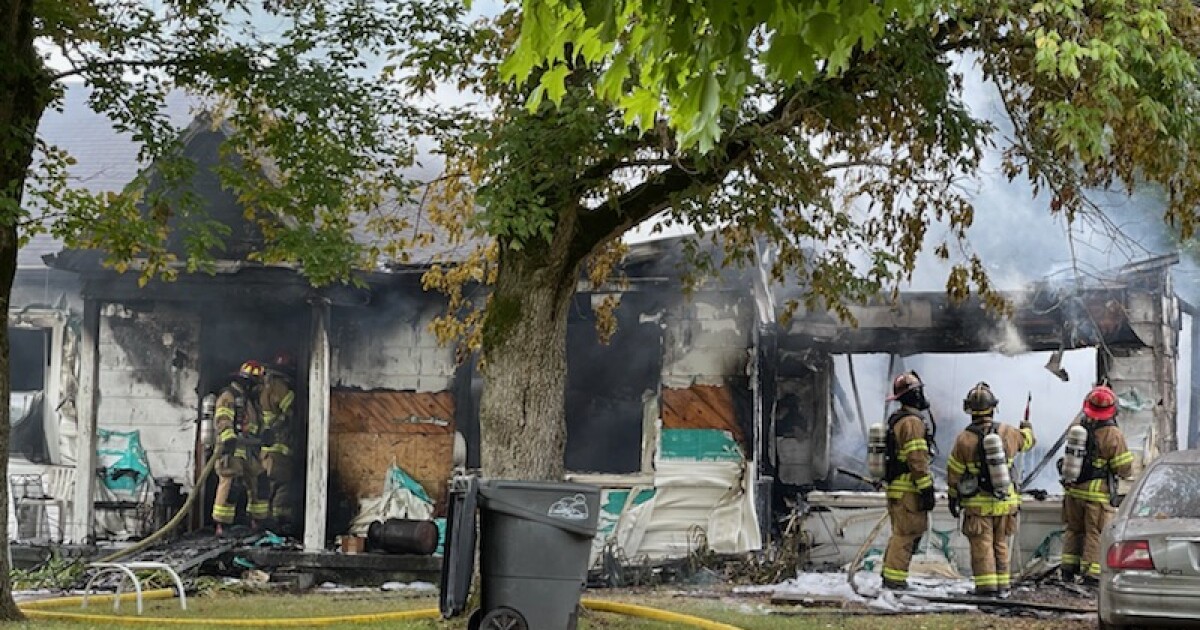 Three hurt after Columbia house fire