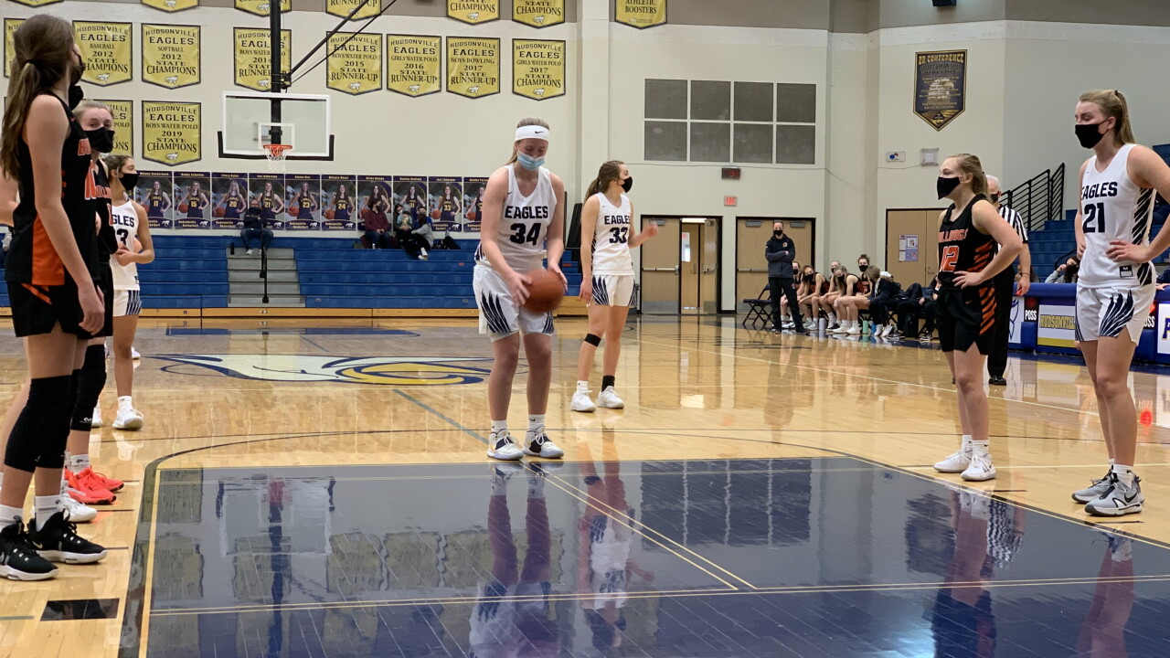 Maddie Petroelje helps lead Hudsonville