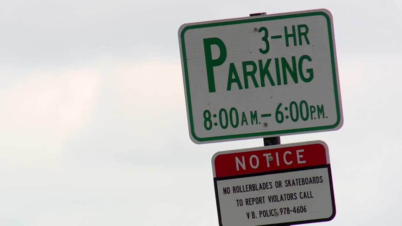 Vero Beach three-hour parking sign