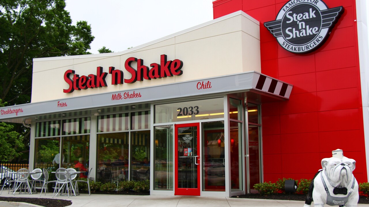 Athens,,Georgia/usa,-,09-27-2013,Steak,'n,Shake,Restaurant,In,Athens,