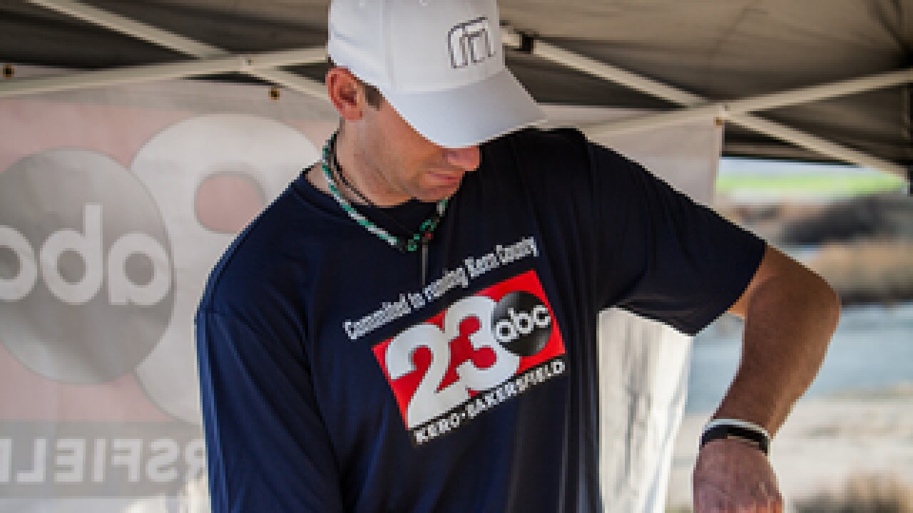 Photos: Bakersfield Marathon Mile 10 and Mile 23