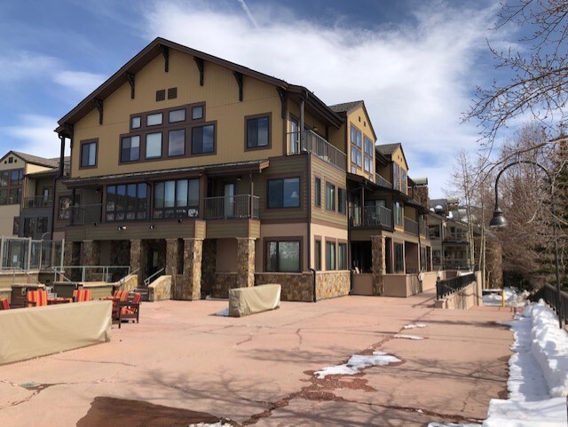 Slopeside Condominiums
