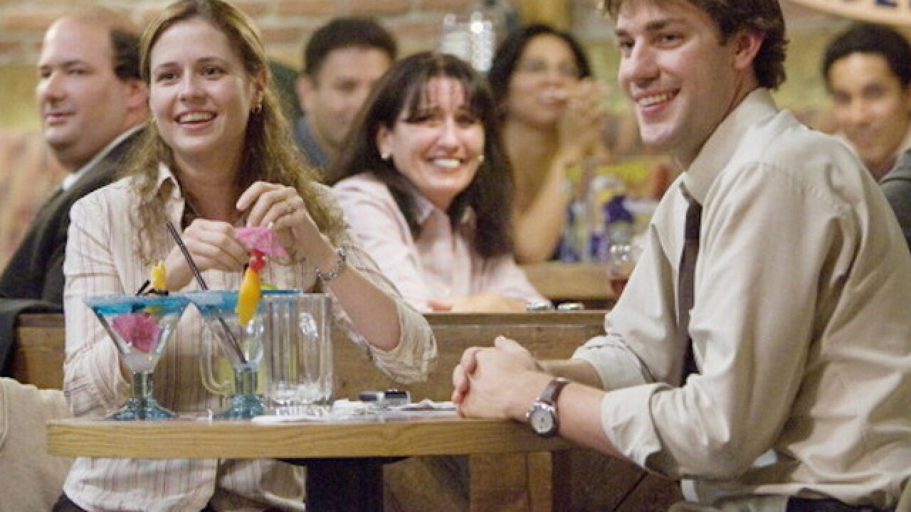 Actress Jenna Fischer returns to Chili's; company provides hilarious response
