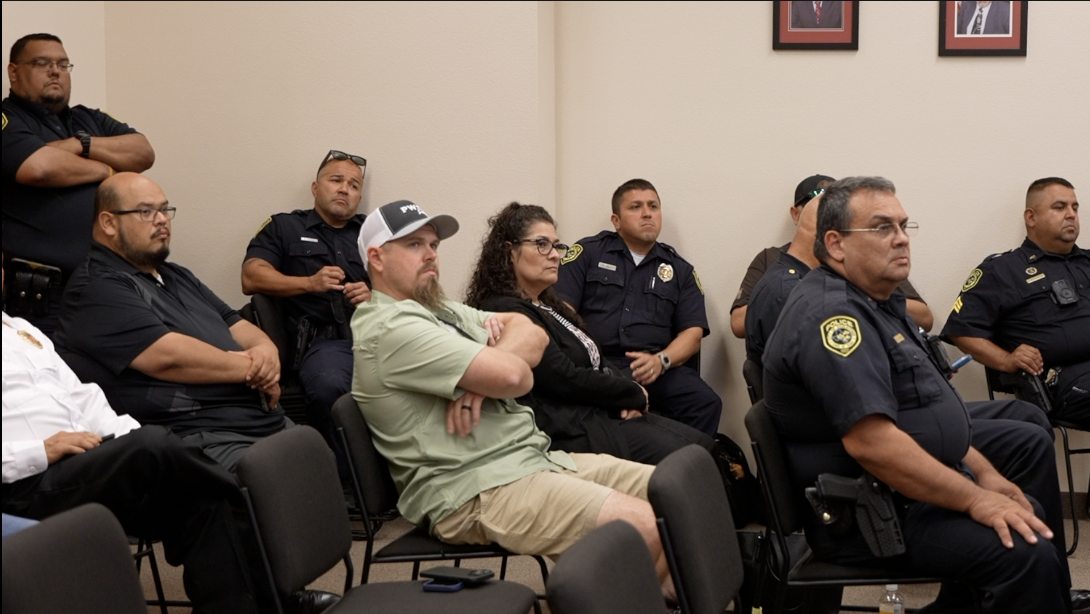 Robstown Officers sat in at a special city council meeting to discuss a possible wage raise