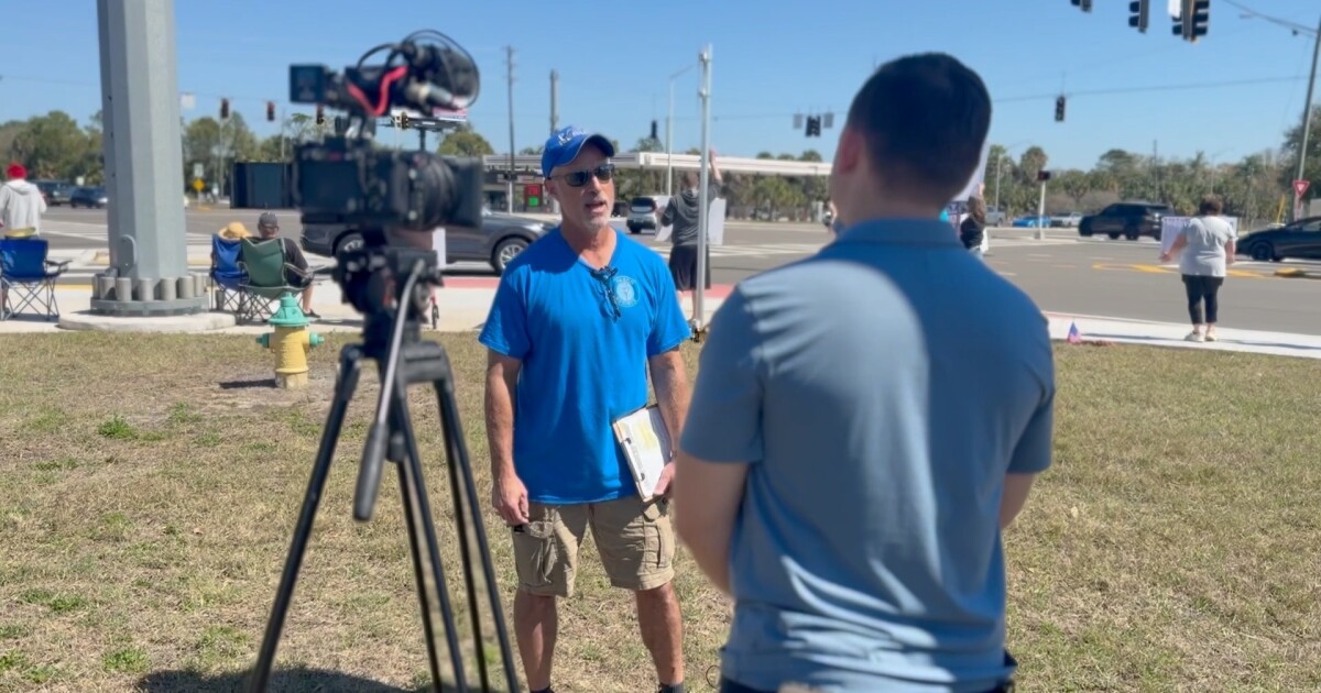 Pasco County residents protest U.S. involvement in Middle East as demonstrations and rallies spread nationwide