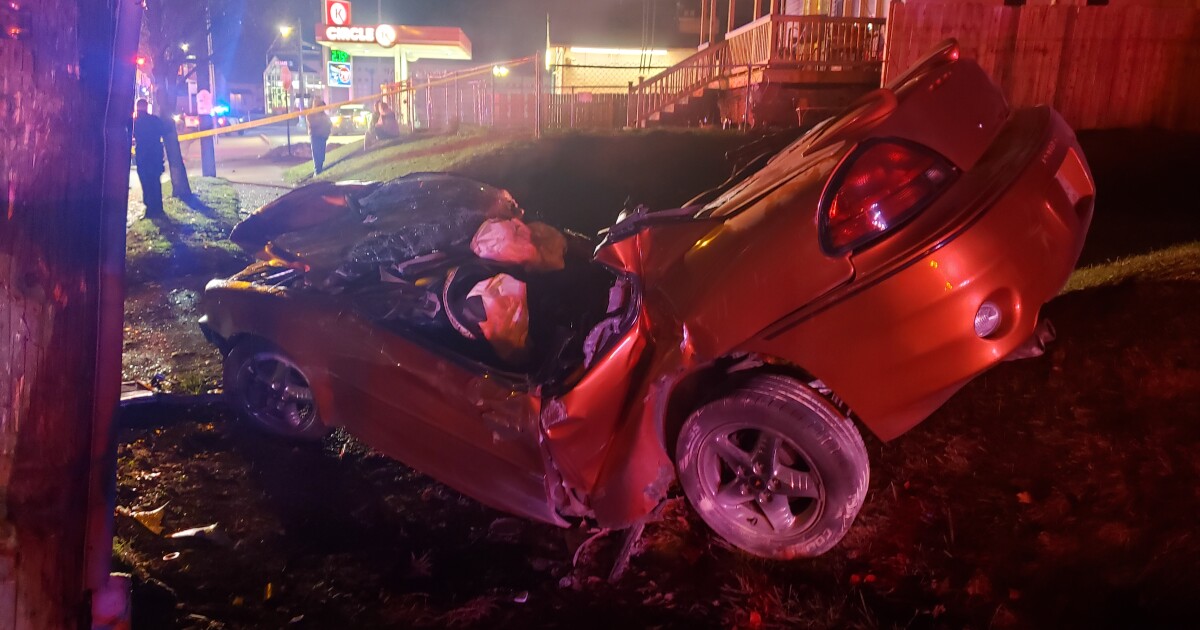 Woman killed in Canton crash early Monday morning