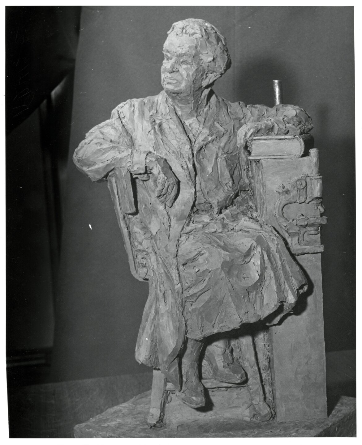 statue of dr florence sabin.jpg