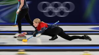 U.S. women's curling misses first chance to clinch semifinals with loss to Great Britain