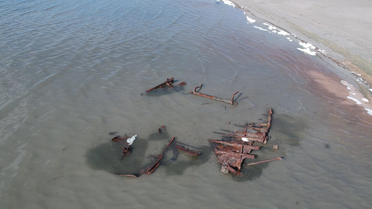 What's the history behind 100-year-old shipwreck found on the Great Salt Lake?