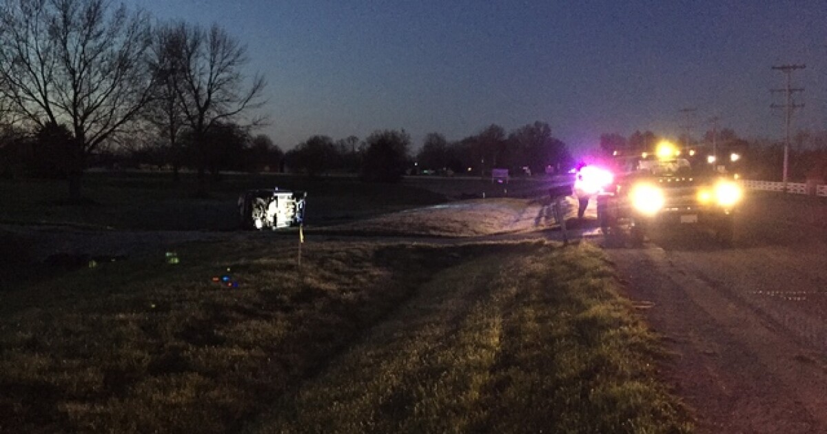 Man ejected from Hendricks County crash