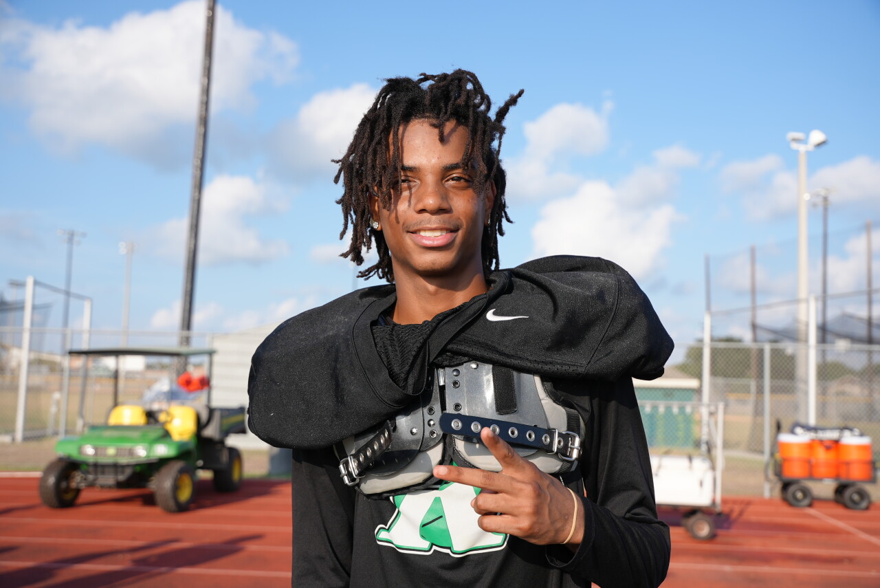 King senior receiver Damon Smith