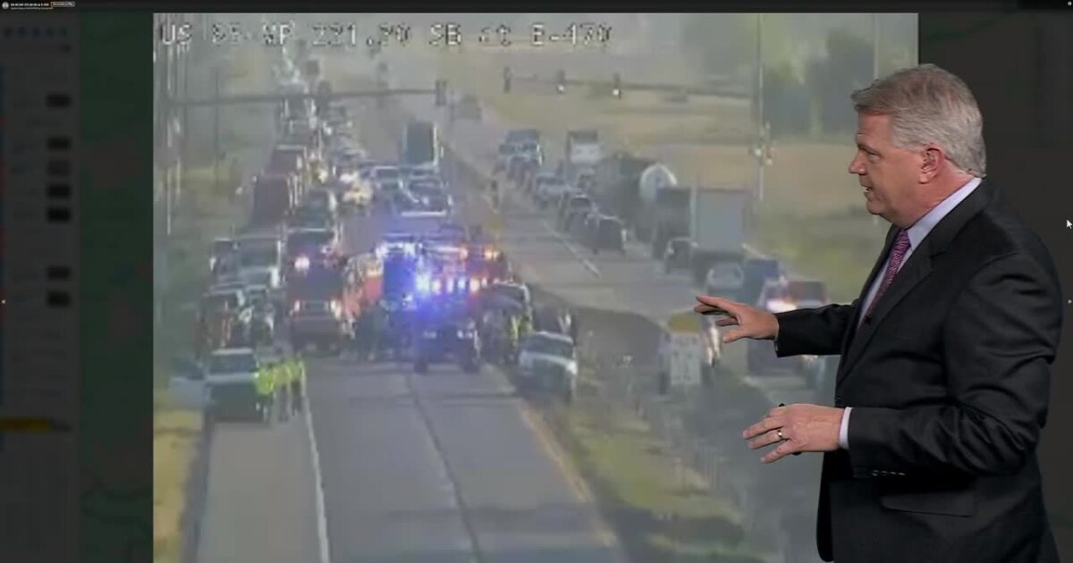 Crash shuts down US 85 southbound near E‑470 in Brighton