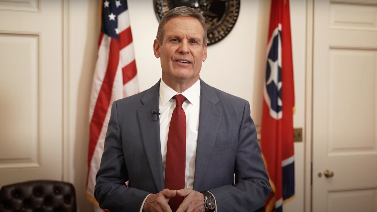 Gov. Lee lifts restrictions on indoor school sporting events