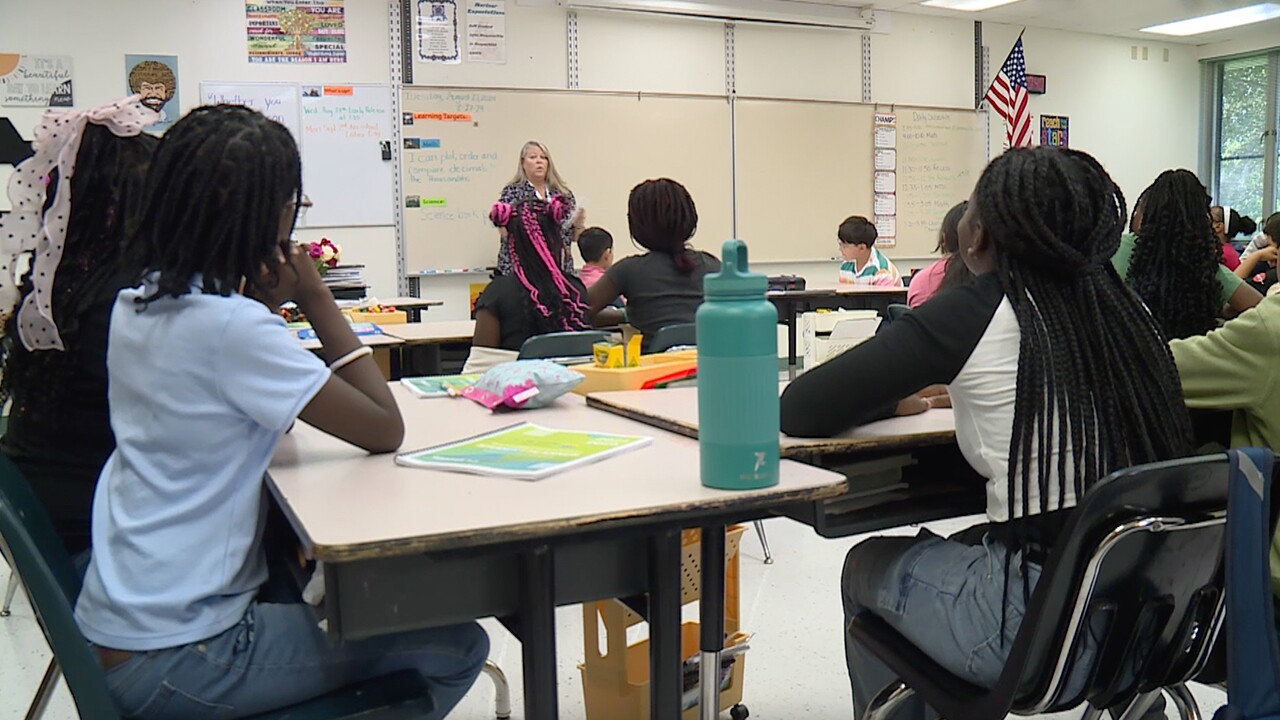 A fifth grade class at Weatherbee Elementary School in Fort Pierce during the 2024-25 academic year.jpg