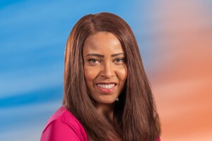 Danielle Davis Headshot 2020-3.jpg