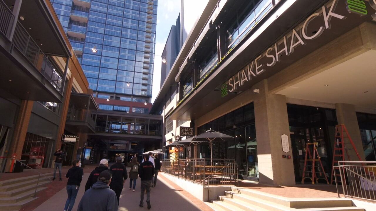 AM AARON FIFTH AND BROAD OPENING VO.transfer_frame_257.jpeg