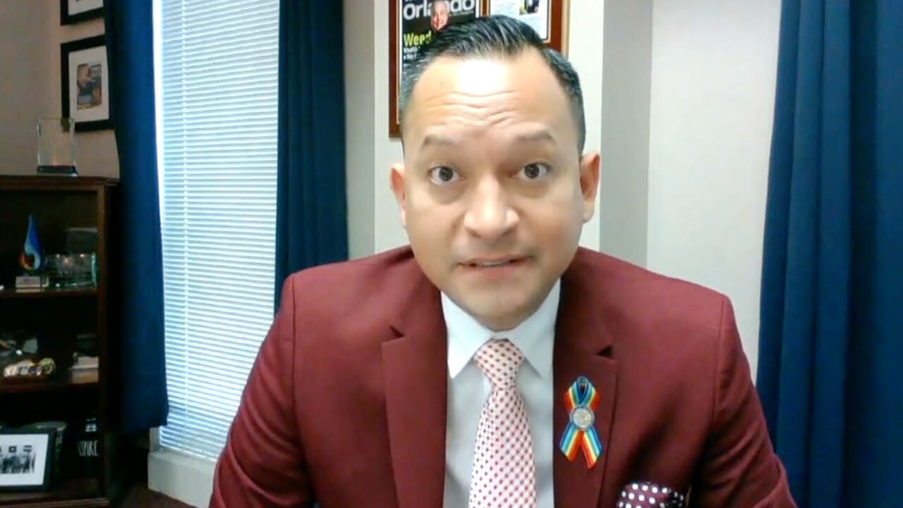 Rep. Carlos Guillermo Smith discuss cost of housing