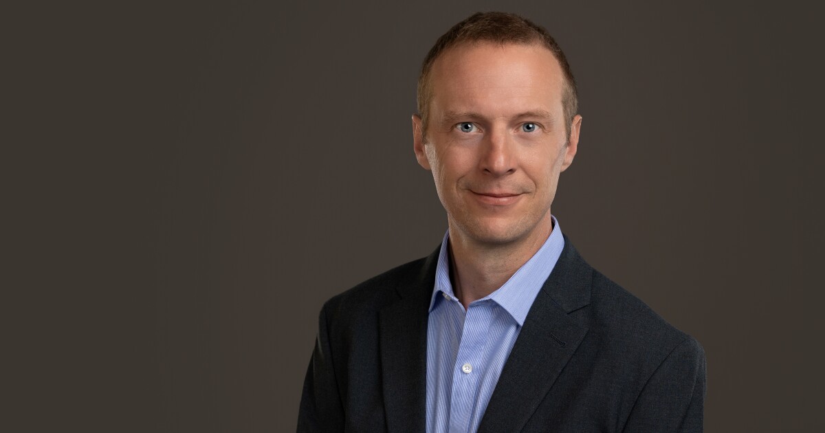 Lorien Nettleton lorien-nettleton