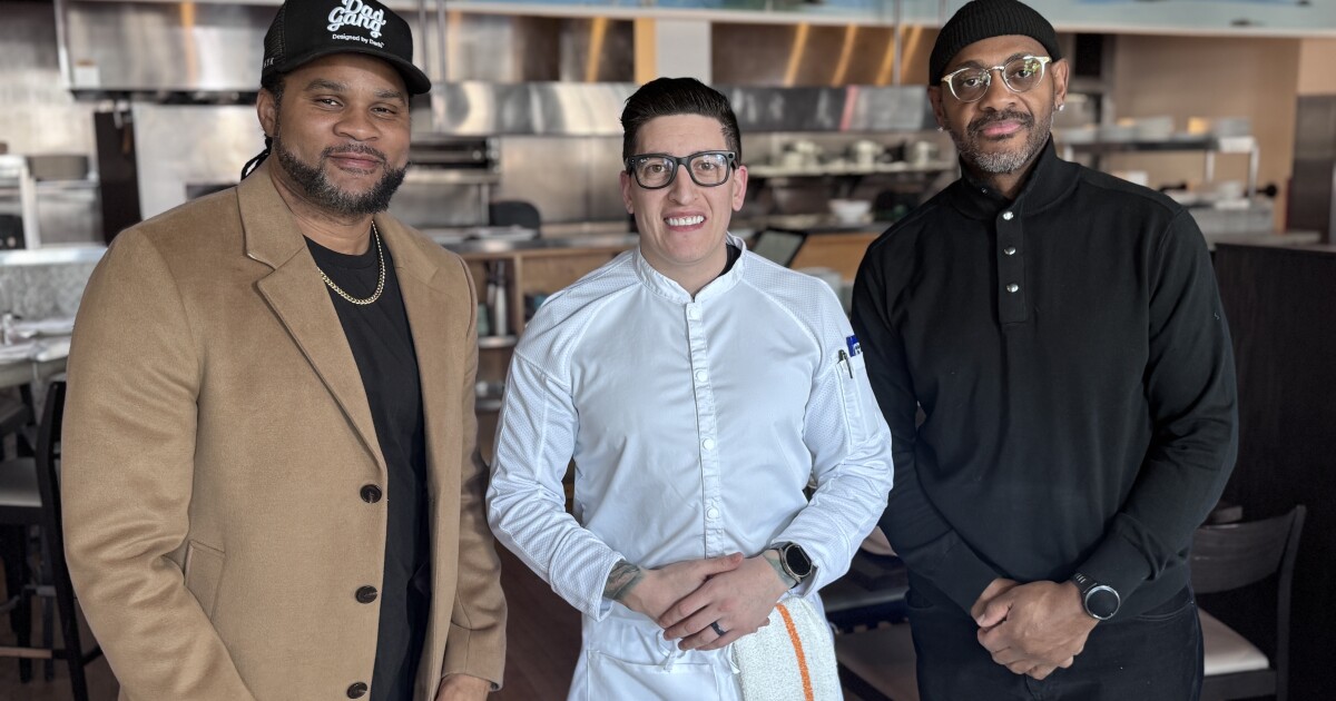 New upscale restaurant opens on Shaker Square