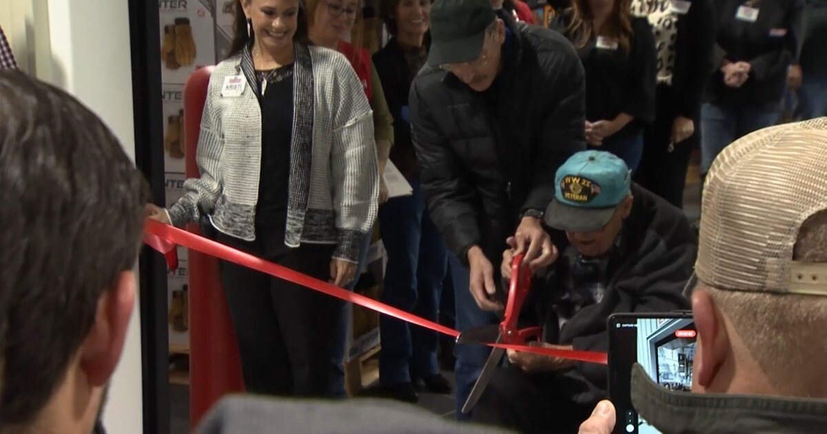 Billings residents celebrate new Costco grand opening with ribbon cutting - Vimarsana News
