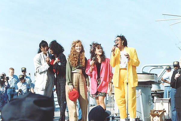 030-Edward Lowe-Entertainers-on-Board (1).jpg