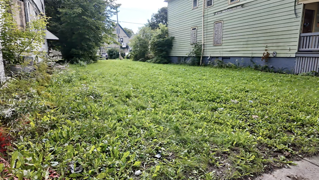 VACANT LOT IN MILWAUKEE
