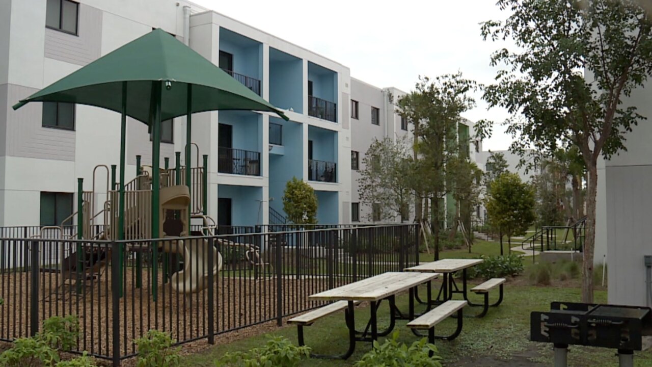 The Lakewood Village apartments in Palm Springs were quickly constructed using the Lego-like building concept.