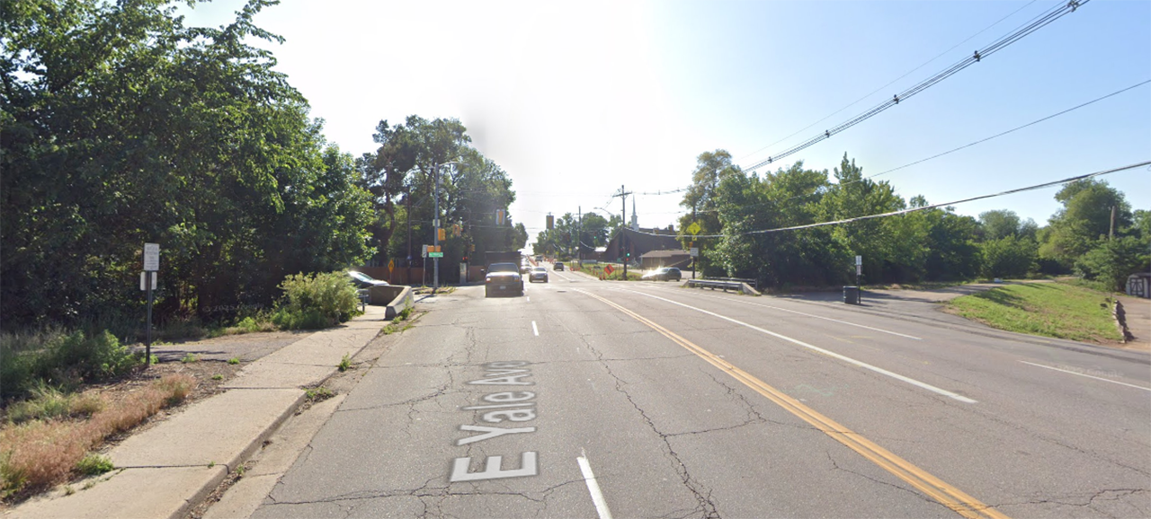 e yale holly street high line canal trail.png