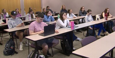 nursing students learning suicide prevention