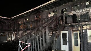 3 hospitalized following Lakewood apartment fire