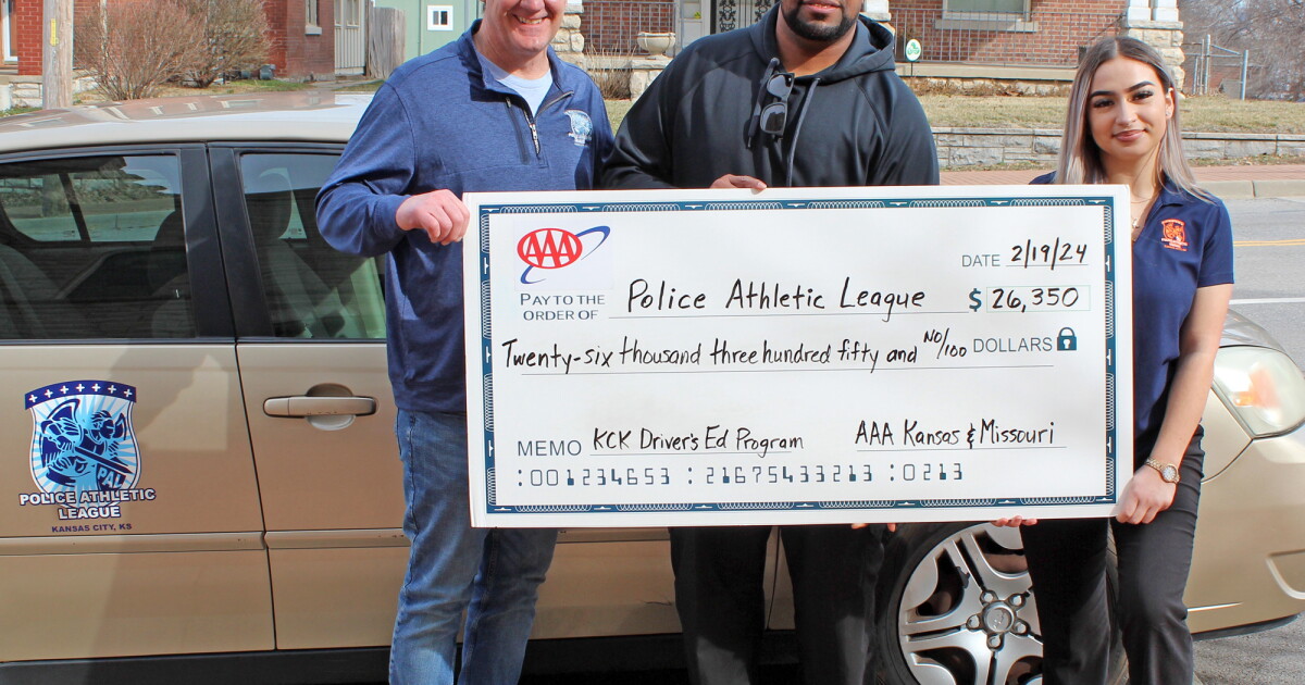 KCK police tout success of driver's education program run by officers - Vimarsana News