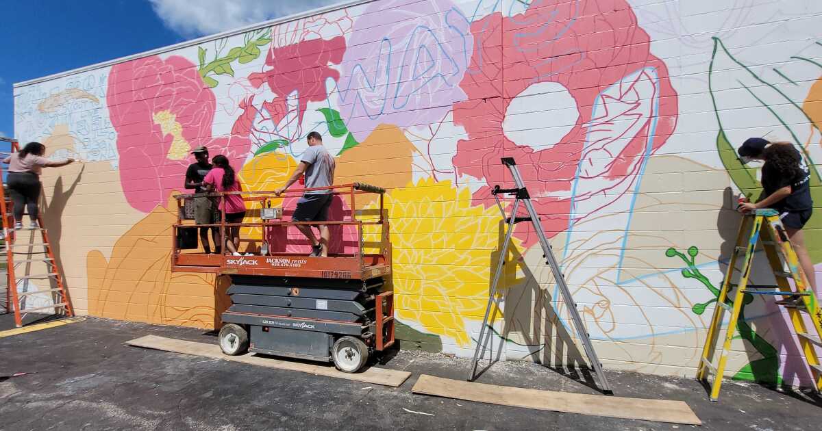 Students 'Paint the City', bring new life to Appleton
