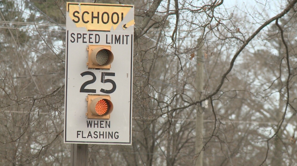 School zone sign chesapeake.jpg