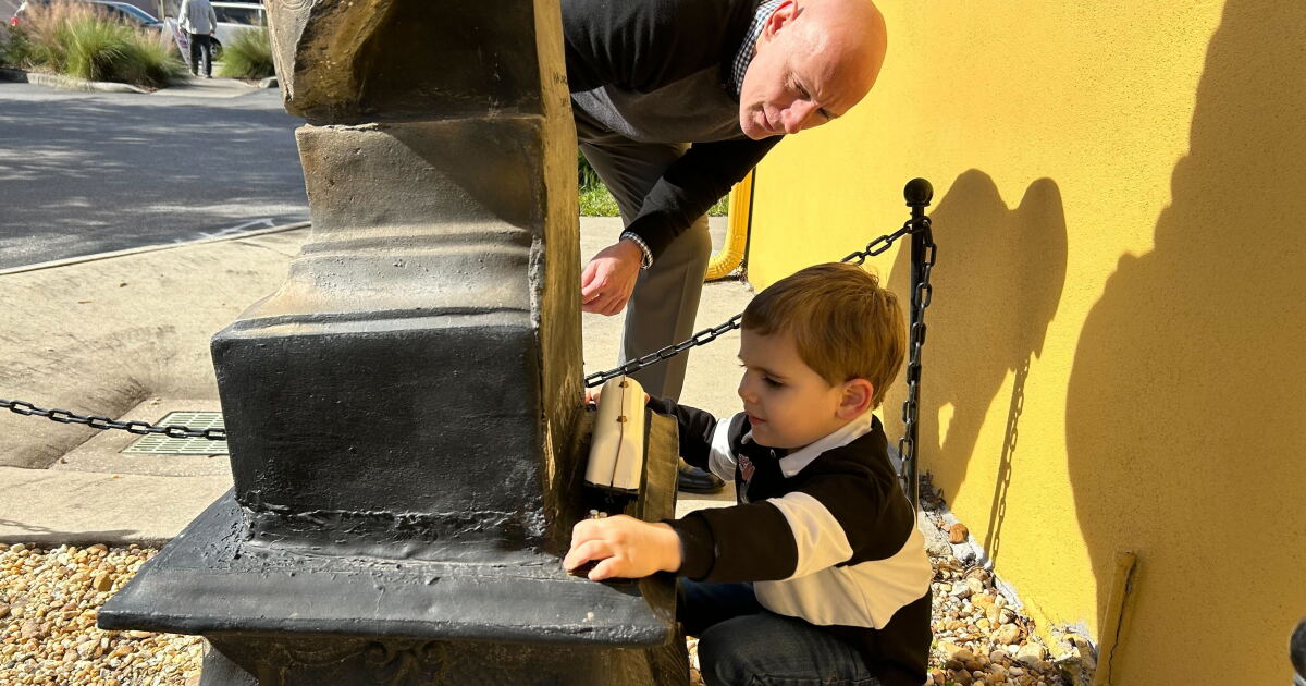 Downtown Plant City offers hidden train scavenger hunt - Vimarsana News