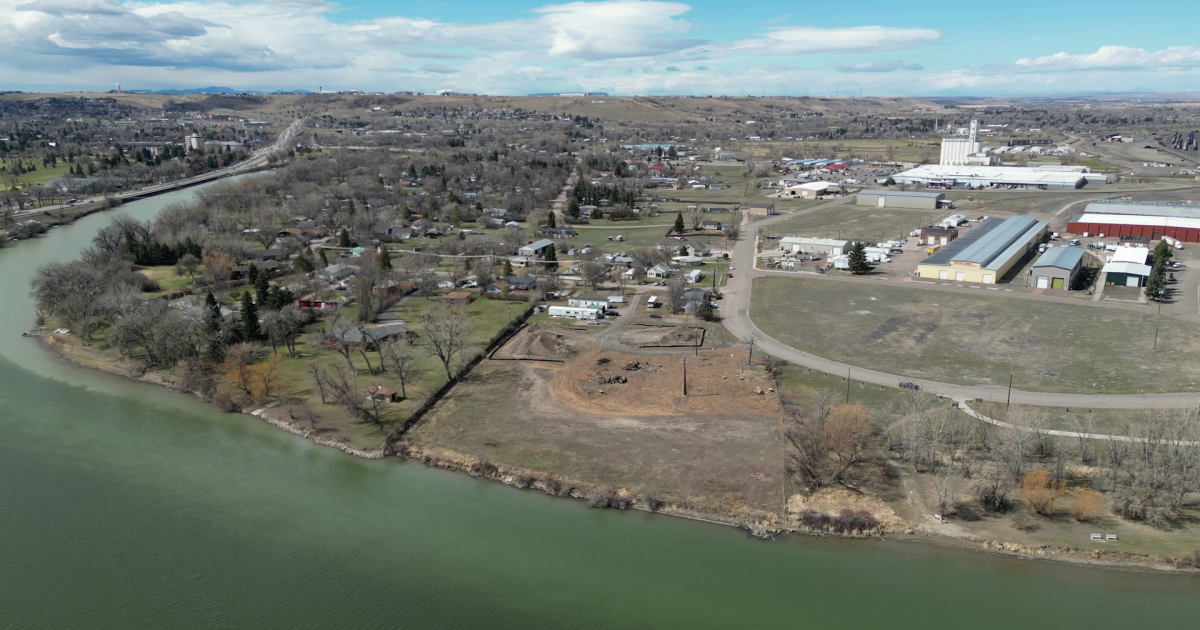Commissioners approve rezone request for Bay Drive housing development - Vimarsana News