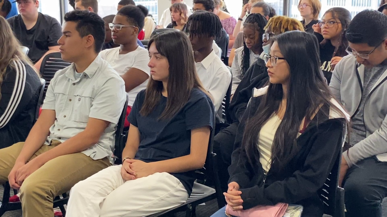 GRow 1000 GRow Further Fridays