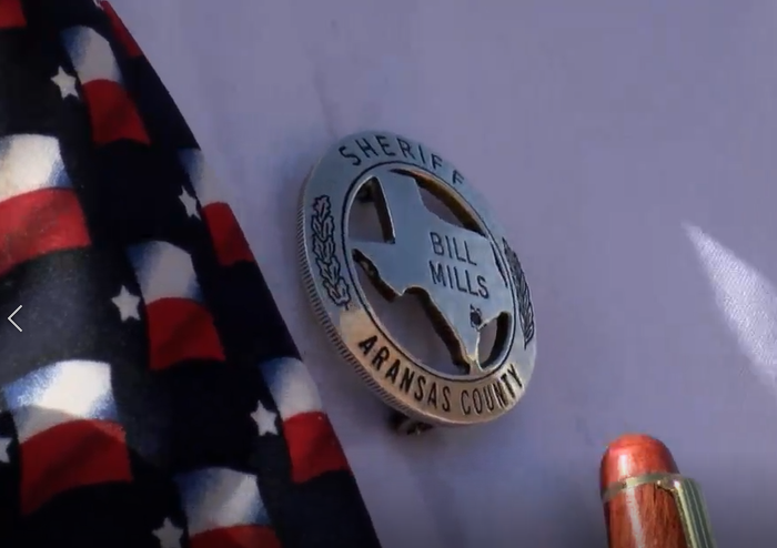 Billl Mills badge.png