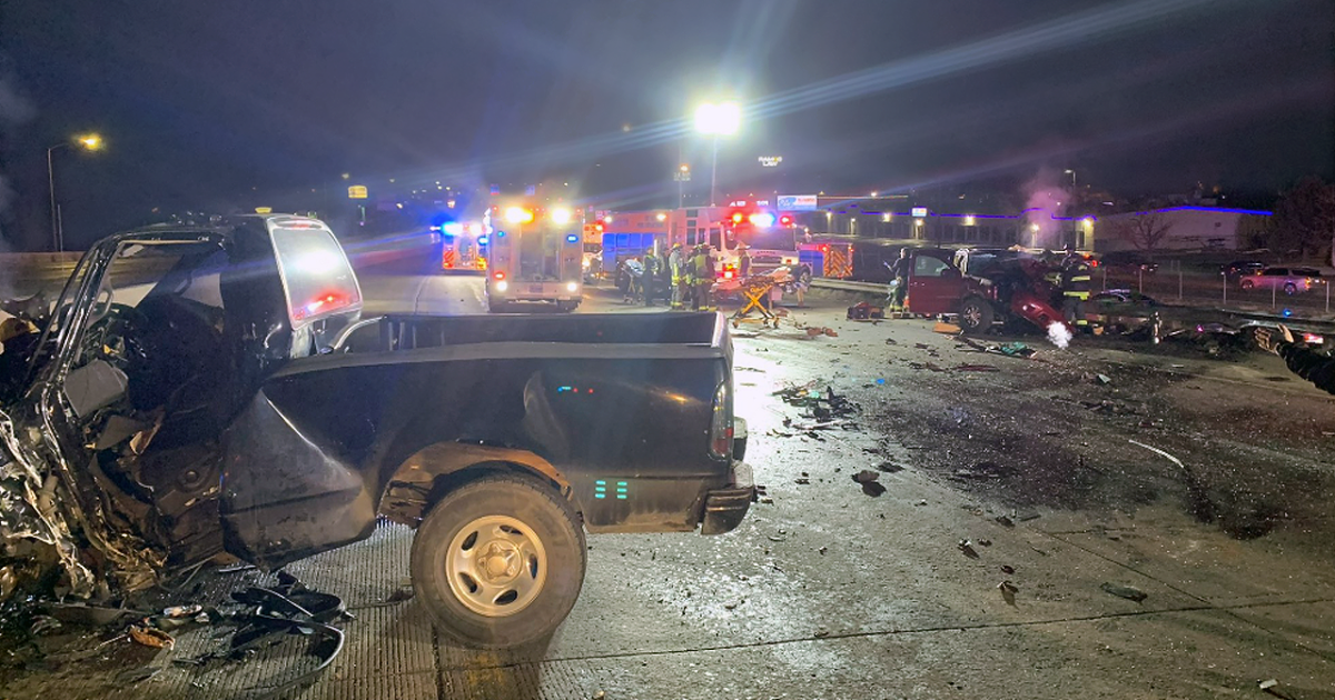 1 dead, 4 injured after wrong-way driver crashes into vehicle on I-70