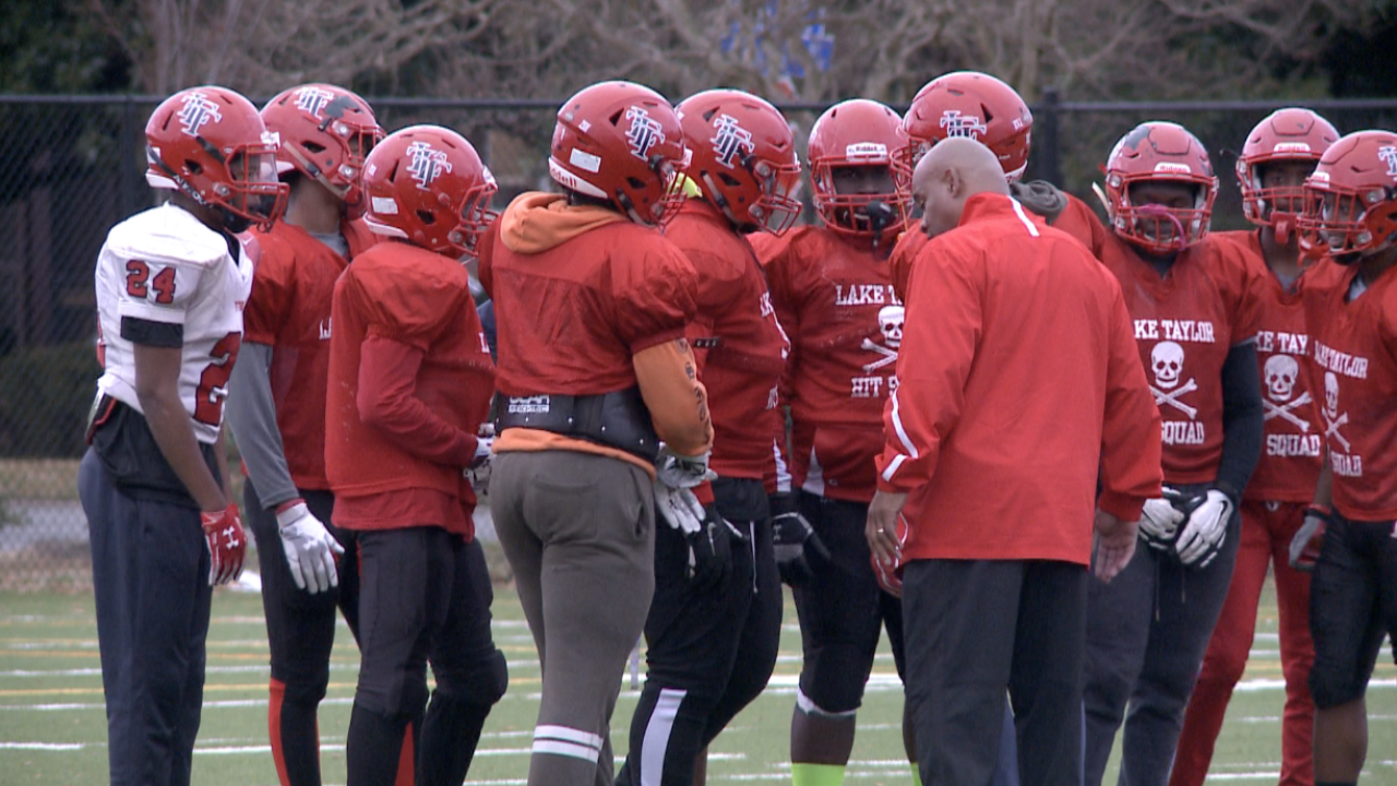 Lake Taylor H.S. football team takes another swing at a ring