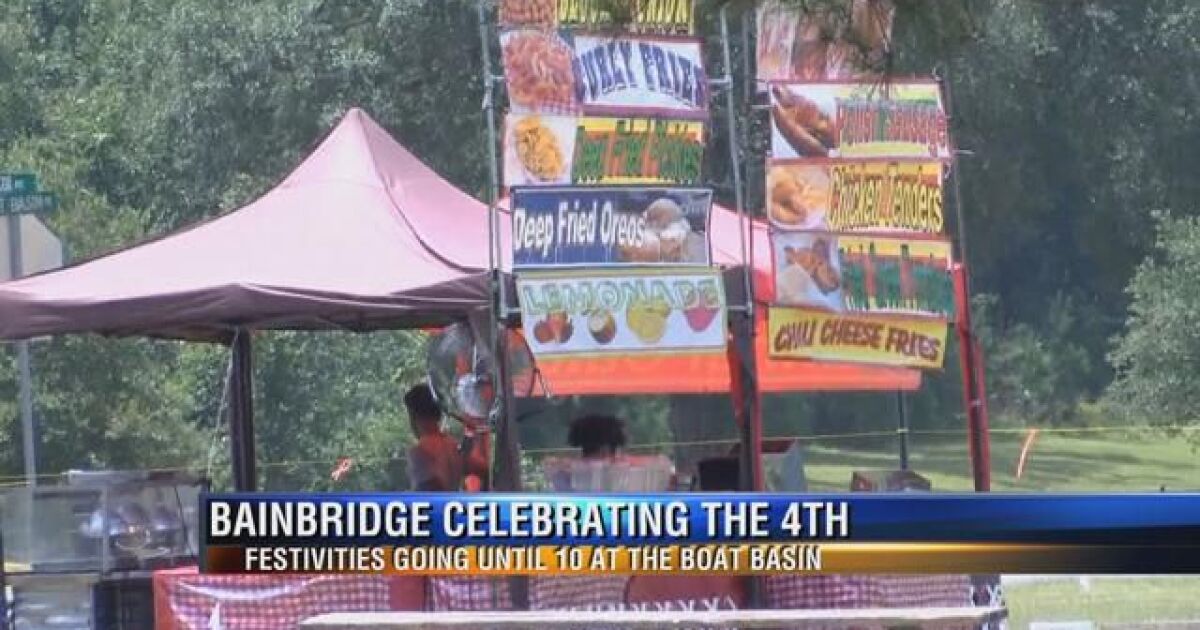 Bainbridge Boat Basin Fourth of July Celebration underway