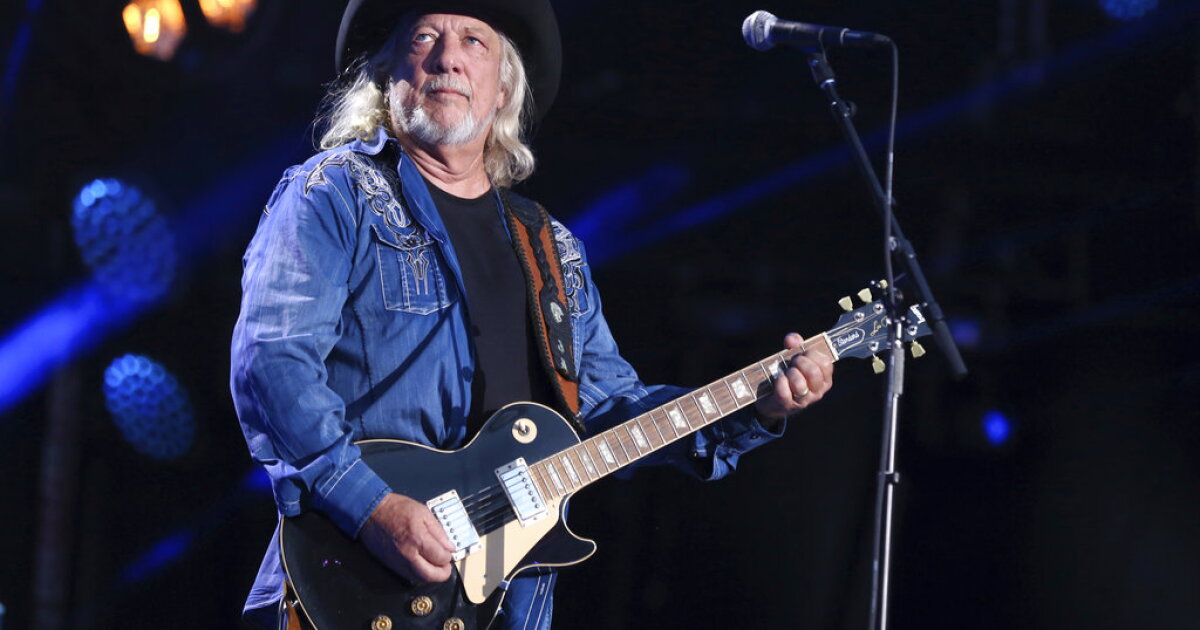 Country singer John Anderson, known for ‘Straight Tequila Night,’ dies at 71