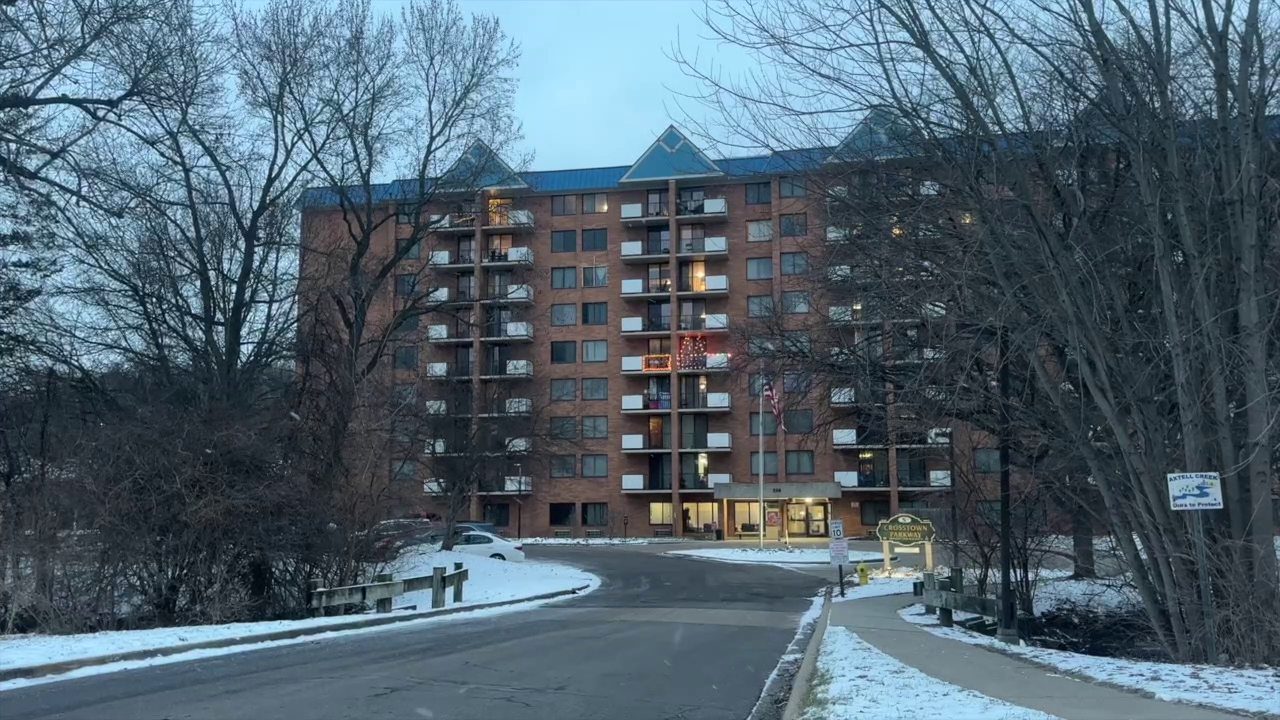 Crosstown Parkway Senior Community