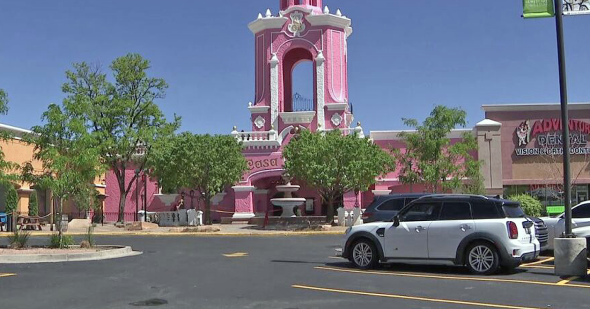 Casa Bonita fans traveling across the country in anticipation for reopening - Vimarsana News