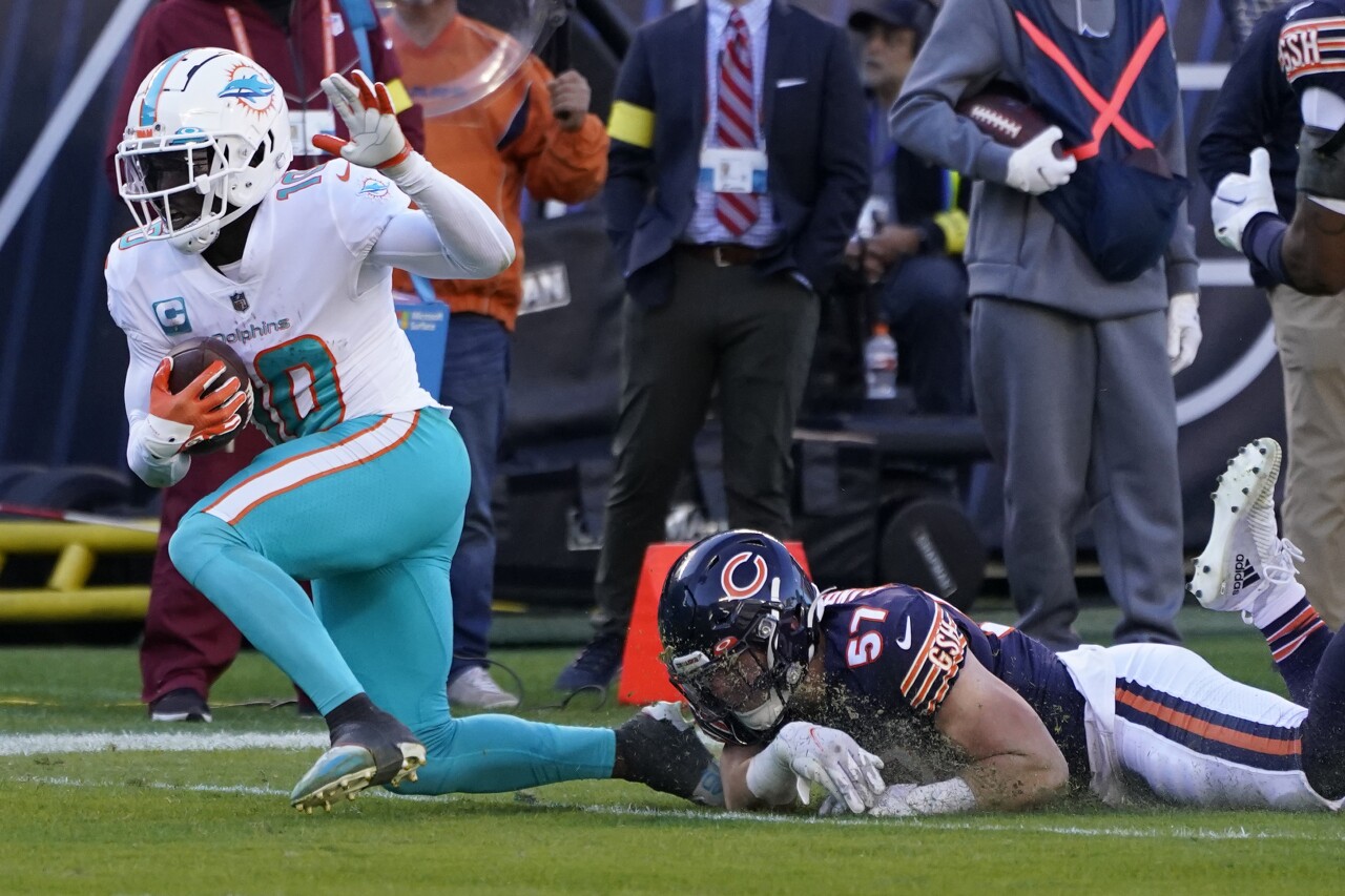 Miami Dolphins receiver Tyreek Hill taken down by Chicago Bears linebacker Jack Sanborn, Nov. 6, 2022