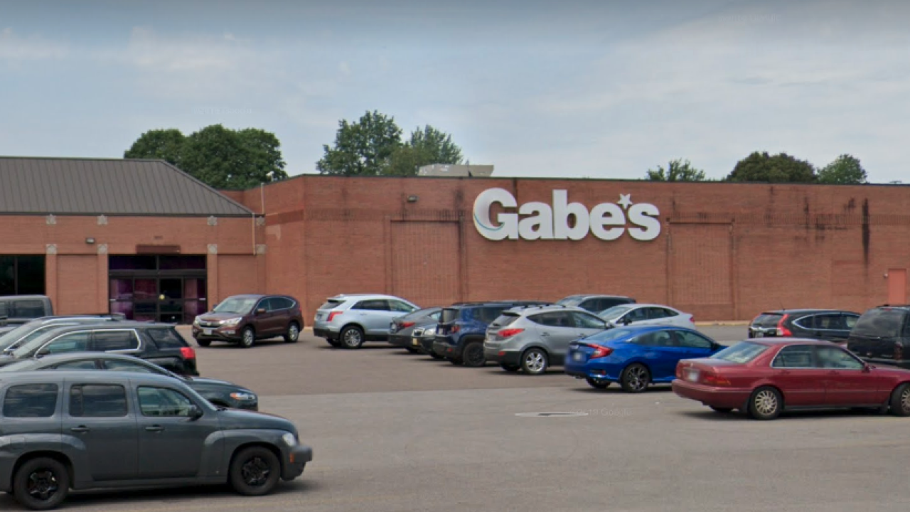 Gabe’s in Akron refuses to closes despite being deemed non-essential