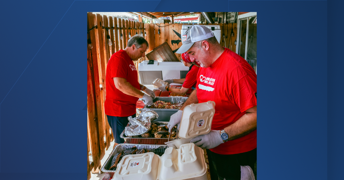 Operation BBQ Relief teams up with restaurants in Maui to serve thousands - Vimarsana News