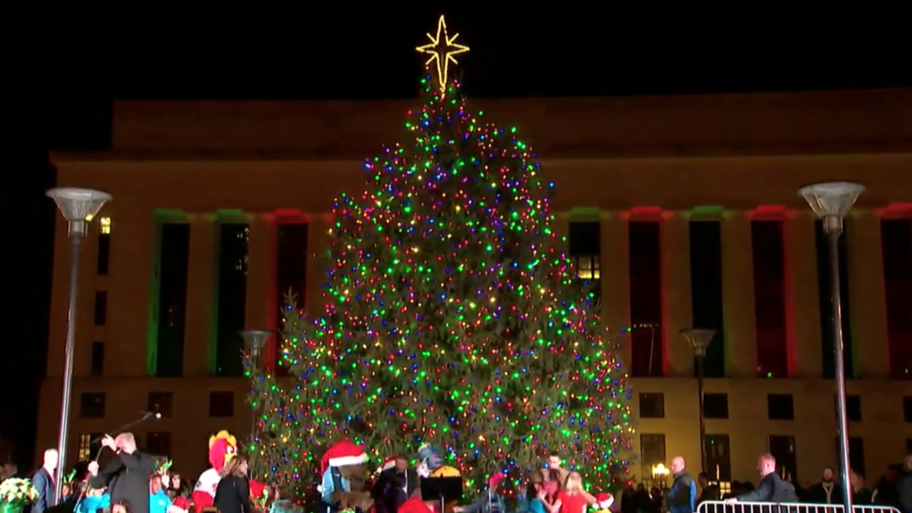 Metro Parks Begin Search For Nashville S Christmas Tree Christmas Lights In Nashville Tn 2021