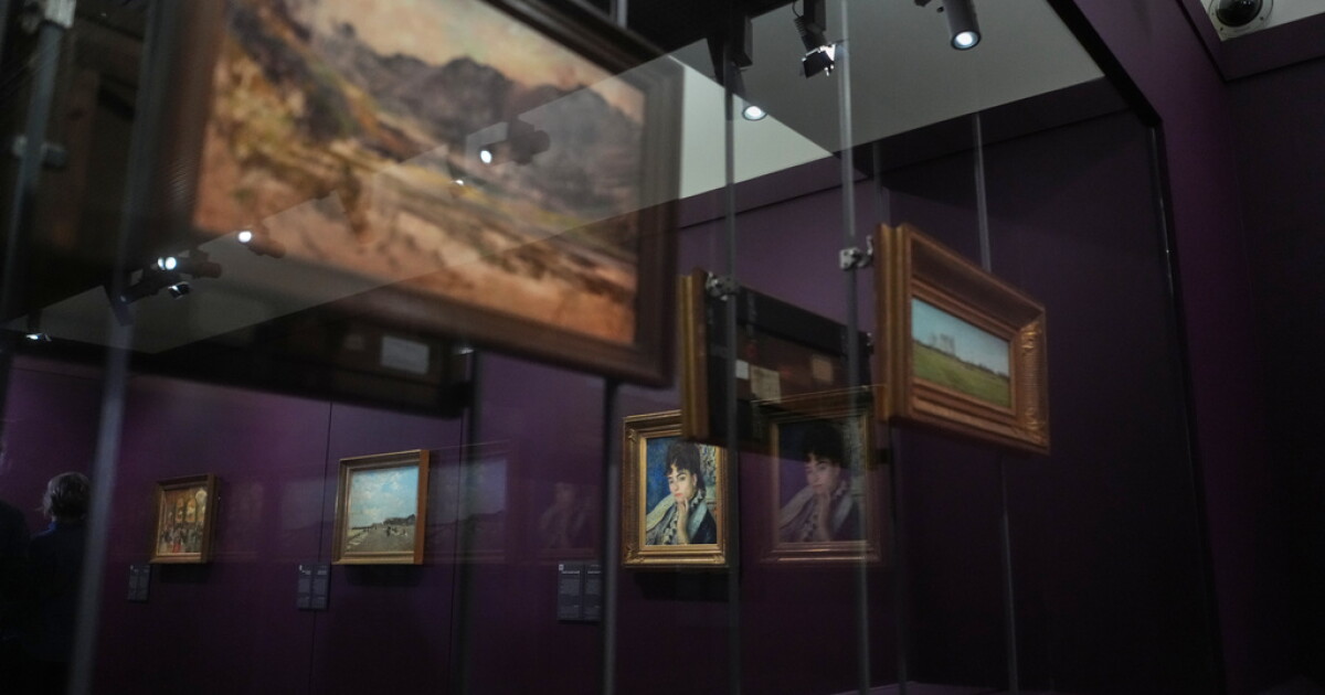 Armed with saws, art thieves raid Renoir museum on French Riviera