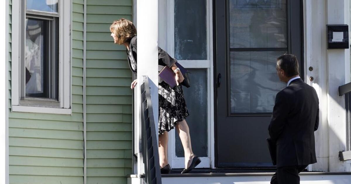 Knock Knock Jehovah S Witnesses Resume Door To Door Work