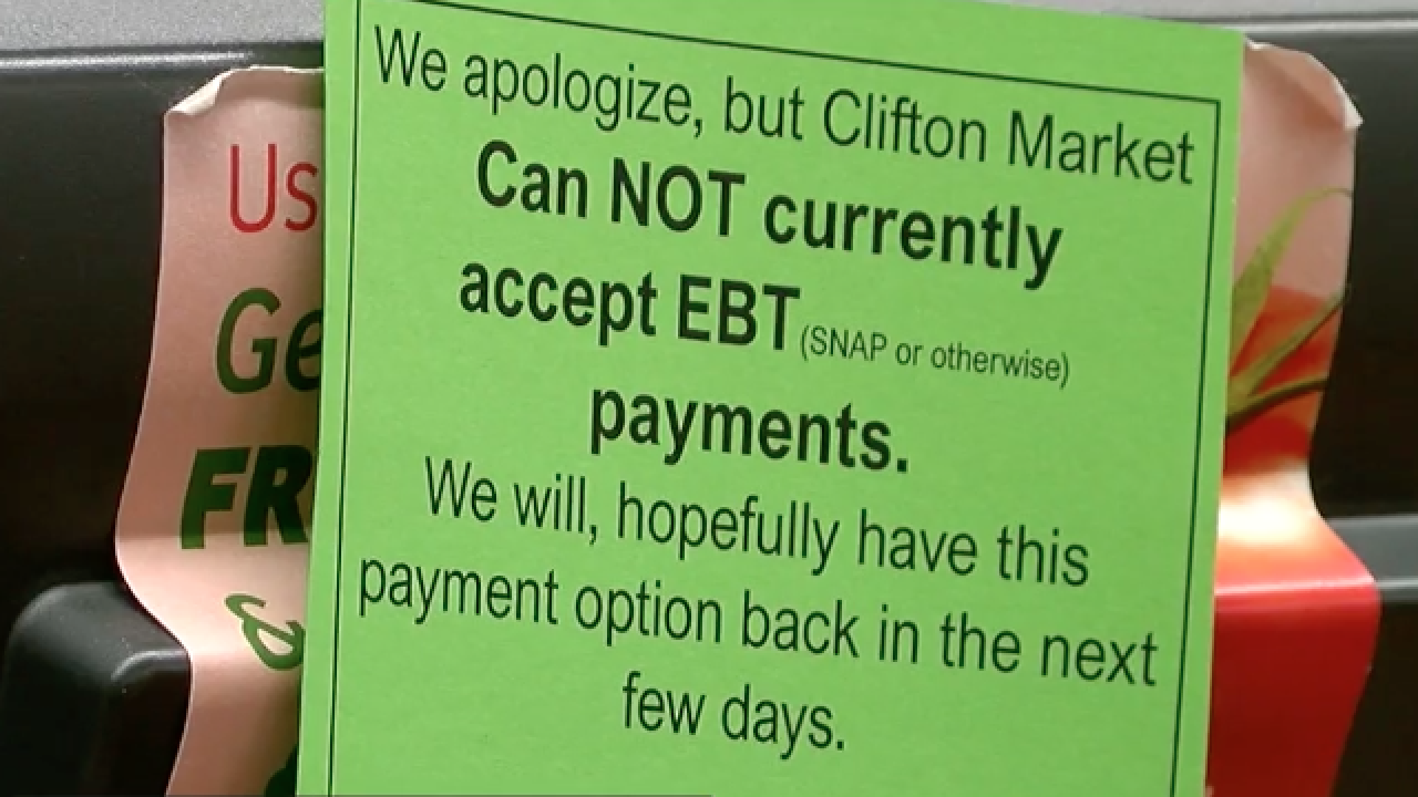 Grocery shoppers blocked by government shutdown